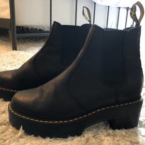 ROMETTY WYOMING LEATHER PLATFORM CHELSEA BOOTS